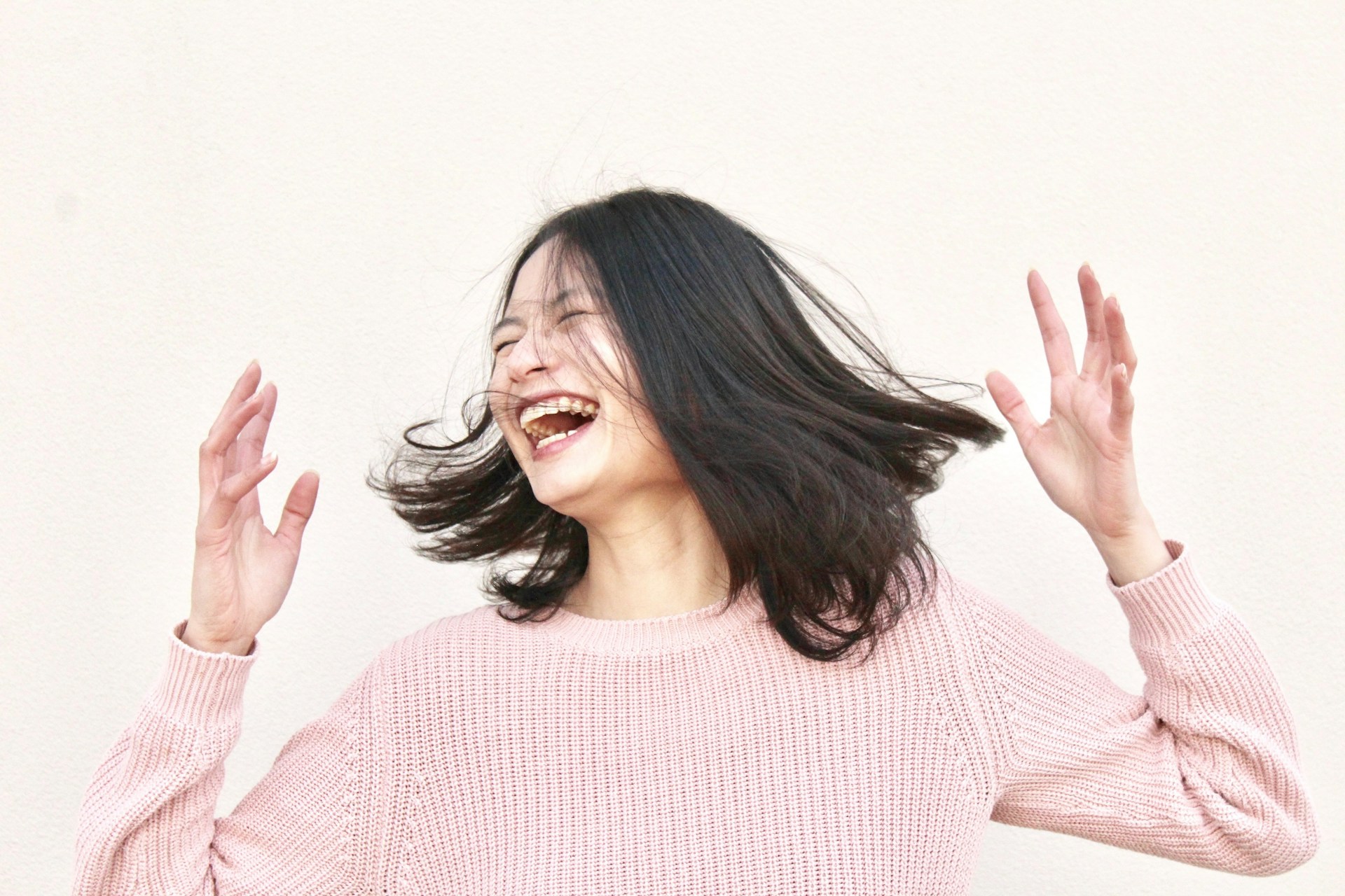 大笑瑜伽, Laughter Yoga, 大笑瑜伽, 瑜伽放鬆, Yoga Relaxation, 瑜伽放松, 瑜伽冥想, Yoga Meditation, 瑜伽冥想, 瑜伽課程, Yoga Classes, 瑜伽课程, 瑜伽練習, Yoga Practice, 瑜伽练习, 瑜伽健身, Yoga Fitness, 瑜伽健身, 身心健康, Physical and Mental Health, 身心健康, 瑜伽活動, Yoga Events, 瑜伽活动, 瑜伽教練, Yoga Instructor, 瑜伽教练, 瑜伽工作坊, Yoga Workshops, 瑜伽工作坊, 健康生活, Healthy Lifestyle, 健康生活, 自我提升, Self-Improvement, 自我提升, 瑜伽技巧, Yoga Techniques, 瑜伽技巧, 瑜伽動作, Yoga Poses, 瑜伽动作, 瑜伽療法, Yoga Therapy, 瑜伽疗法, 瑜伽社區, Yoga Community, 瑜伽社区, 瑜伽靜心, Yoga Serenity, 瑜伽静心, 瑜伽壓力管理, Yoga Stress Management, 瑜伽压力管理, 瑜伽日常, Daily Yoga, 瑜伽日常, 瑜伽與幸福, Yoga and Happiness, 瑜伽与幸福, 瑜伽與快樂, Yoga and Joy, 瑜伽与快乐, 瑜伽徒步, Yoga Hiking, 瑜伽徒步, 瑜伽與呼吸, Yoga and Breathing, 瑜伽与呼吸, 瑜伽與身體健康, Yoga and Physical Health, 瑜伽与身体健康, 瑜伽與心理健康, Yoga and Mental Health, 瑜伽与心理健康, 瑜伽與社交, Yoga and Socialization, 瑜伽与社交, 瑜伽與靈性, Yoga and Spirituality, 瑜伽与灵性, 瑜伽課程表, Yoga Class Schedule, 瑜伽课程表, 瑜伽導師, Yoga Instructor, 瑜伽导师, 瑜伽課程費用, Yoga Class Fees, 瑜伽课程费用, 瑜伽中心, Yoga Center, 瑜伽中心, 瑜伽教室, Yoga Studio, 瑜伽教室, 瑜伽活動日曆, Yoga Event Calendar, 瑜伽活动日历, 瑜伽會員, Yoga Membership, 瑜伽会员, 活動瑜伽, Event Yoga, 活动瑜伽, 瑜伽教程, Yoga Tutorials, 瑜伽教程, 瑜伽體驗, Yoga Experience, 瑜伽体验, 瑜伽課程線上, Online Yoga Classes, 瑜伽课程线上, 瑜伽培訓班, Yoga Training Classes, 瑜伽培训班, 瑜伽新手, Yoga Beginners, 瑜伽新手, 瑜伽伸展, Yoga Stretching, 瑜伽伸展, 瑜伽深層放鬆, Deep Yoga Relaxation, 瑜伽深层放松, 瑜伽舒展, Yoga Stretching, 瑜伽舒展, 瑜伽健康生活, Yoga Healthy Living, 瑜伽健康生活, 瑜伽健美, Yoga Fitness, 瑜伽健美, 瑜伽養生, Yoga Wellness, 瑜伽养生, 瑜伽音樂, Yoga Music, 瑜伽音乐, 瑜伽與飲食, Yoga and Diet, 瑜伽与饮食, 瑜伽自我修復, Yoga Self-Healing, 瑜伽自我修复, 瑜伽正念, Yoga Mindfulness, 瑜伽正念, 瑜伽放鬆技巧, Yoga Relaxation Techniques, 瑜伽放松技巧, 瑜伽與自然, Yoga and Nature, 瑜伽与自然, 瑜伽社交活動, Yoga Social Events, 瑜伽社交活动, 瑜伽冥想課程, Yoga Meditation Courses, 瑜伽冥想课程, 瑜伽與健康管理, Yoga and Health Management, 瑜伽与健康管理, 瑜伽心靈成長, Yoga Spiritual Growth, 瑜伽心灵成长, 瑜伽壓力纾解, Yoga Stress Relief, 瑜伽压力纾解, 瑜伽身心合一, Yoga Mind-Body Connection, 瑜伽身心合一, 瑜伽靈活性, Yoga Flexibility, 瑜伽灵活性, 瑜伽平衡, Yoga Balance, 瑜伽平衡, 瑜伽韌性, Yoga Resilience, 瑜伽韧性, 瑜伽呼吸法, Yoga Breathing Techniques, 瑜伽呼吸法, 瑜伽能量釋放, Yoga Energy Release, 瑜伽能量释放, 瑜伽靜坐, Yoga Sitting Meditation, 瑜伽静坐, 瑜伽動態冥想, Yoga Dynamic Meditation, 瑜伽动态冥想, 瑜伽精神放鬆, Yoga Mental Relaxation, 瑜伽精神放松, 瑜伽身心療癒, Yoga Body-Mind Healing, 瑜伽身心疗愈, 瑜伽緩解焦慮, Yoga Anxiety Relief, 瑜伽缓解焦虑, 瑜伽提升專注力, Yoga Enhance Focus, 瑜伽提升专注力, 瑜伽增強體力, Yoga Boost Stamina, 瑜伽增强体力, 瑜伽減壓, Yoga Stress Reduction, 瑜伽减压, 瑜伽身心平衡, Yoga Body-Mind Balance, 瑜伽身心平衡, 瑜伽心靈平靜, Yoga Inner Peace, 瑜伽心灵平静, 瑜伽身體放鬆, Yoga Body Relaxation, 瑜伽身体放松, 瑜伽舒緩肌肉, Yoga Muscle Relaxation, 瑜伽舒缓肌肉, 瑜伽改善睡眠, Yoga Improve Sleep, 瑜伽改善睡眠, 瑜伽提升免疫力, Yoga Boost Immunity, 瑜伽提升免疫力, 瑜伽心肺功能, Yoga Cardiovascular Health, 瑜伽心肺功能, 瑜伽消除疲勞, Yoga Fatigue Relief, 瑜伽消除疲劳, 瑜伽提升靈活性, Yoga Enhance Flexibility, 瑜伽提升灵活性, 瑜伽增進關節健康, Yoga Joint Health, 瑜伽增进关节健康, 瑜伽增強核心力量, Yoga Core Strength, 瑜伽增强核心力量, 瑜伽塑形, Yoga Sculpting, 瑜伽塑形, 瑜伽增強協調性, Yoga Enhance Coordination, 瑜伽增强协调性, 瑜伽改善姿勢, Yoga Improve Posture, 瑜伽改善姿势, 瑜伽舒展身體, Yoga Stretch the Body, 瑜伽舒展身体, 瑜伽釋放心靈, Yoga Release the Mind, 瑜伽释放心灵, 瑜伽提升自信, Yoga Boost Confidence, 瑜伽提升自信, 瑜伽增進柔韌性, Yoga Improve Flexibility, 瑜伽增进柔韧性, 瑜伽改善血液循環, Yoga Improve Blood Circulation, 瑜伽改善血液循环, 瑜伽心情調節, Yoga Mood Regulation, 瑜伽心情调节, 瑜伽平衡身心, Yoga Balance Body and Mind, 瑜伽平衡身心, 瑜伽提升正能量, Yoga Boost Positive Energy, 瑜伽提升正能量, 瑜伽心靈釋放, Yoga Mind Release, 瑜伽心灵释放, 瑜伽冥想練習, Yoga Meditation Practice, 瑜伽冥想练习, 瑜伽提升情緒, Yoga Enhance Emotions, 瑜伽提升情绪, 瑜伽放鬆身心, Yoga Relax Body and Mind, 瑜伽放松身心, 瑜伽減壓, Yoga Reduce Stress, 瑜伽减压, 瑜伽增強靜心, Yoga Enhance Stillness, 瑜伽增强静心, 瑜伽提升生活質量, Yoga Improve Quality of Life, 瑜伽提升生活质量。