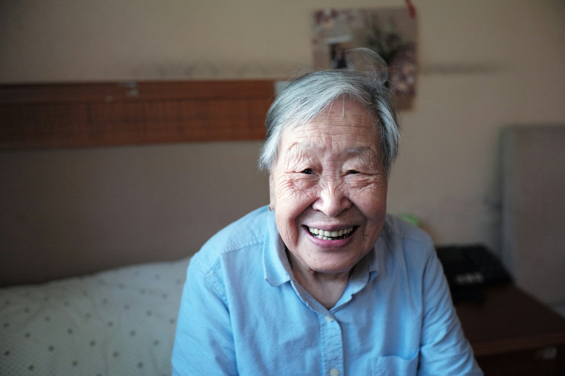大笑瑜伽, Laughter Yoga, 大笑瑜伽, 瑜伽放鬆, Yoga Relaxation, 瑜伽放松, 瑜伽冥想, Yoga Meditation, 瑜伽冥想, 瑜伽課程, Yoga Classes, 瑜伽课程, 瑜伽練習, Yoga Practice, 瑜伽练习, 瑜伽健身, Yoga Fitness, 瑜伽健身, 身心健康, Physical and Mental Health, 身心健康, 瑜伽活動, Yoga Events, 瑜伽活动, 瑜伽教練, Yoga Instructor, 瑜伽教练, 瑜伽工作坊, Yoga Workshops, 瑜伽工作坊, 健康生活, Healthy Lifestyle, 健康生活, 自我提升, Self-Improvement, 自我提升, 瑜伽技巧, Yoga Techniques, 瑜伽技巧, 瑜伽動作, Yoga Poses, 瑜伽动作, 瑜伽療法, Yoga Therapy, 瑜伽疗法, 瑜伽社區, Yoga Community, 瑜伽社区, 瑜伽靜心, Yoga Serenity, 瑜伽静心, 瑜伽壓力管理, Yoga Stress Management, 瑜伽压力管理, 瑜伽日常, Daily Yoga, 瑜伽日常, 瑜伽與幸福, Yoga and Happiness, 瑜伽与幸福, 瑜伽與快樂, Yoga and Joy, 瑜伽与快乐, 瑜伽徒步, Yoga Hiking, 瑜伽徒步, 瑜伽與呼吸, Yoga and Breathing, 瑜伽与呼吸, 瑜伽與身體健康, Yoga and Physical Health, 瑜伽与身体健康, 瑜伽與心理健康, Yoga and Mental Health, 瑜伽与心理健康, 瑜伽與社交, Yoga and Socialization, 瑜伽与社交, 瑜伽與靈性, Yoga and Spirituality, 瑜伽与灵性, 瑜伽課程表, Yoga Class Schedule, 瑜伽课程表, 瑜伽導師, Yoga Instructor, 瑜伽导师, 瑜伽課程費用, Yoga Class Fees, 瑜伽课程费用, 瑜伽中心, Yoga Center, 瑜伽中心, 瑜伽教室, Yoga Studio, 瑜伽教室, 瑜伽活動日曆, Yoga Event Calendar, 瑜伽活动日历, 瑜伽會員, Yoga Membership, 瑜伽会员, 活動瑜伽, Event Yoga, 活动瑜伽, 瑜伽教程, Yoga Tutorials, 瑜伽教程, 瑜伽體驗, Yoga Experience, 瑜伽体验, 瑜伽課程線上, Online Yoga Classes, 瑜伽课程线上, 瑜伽培訓班, Yoga Training Classes, 瑜伽培训班, 瑜伽新手, Yoga Beginners, 瑜伽新手, 瑜伽伸展, Yoga Stretching, 瑜伽伸展, 瑜伽深層放鬆, Deep Yoga Relaxation, 瑜伽深层放松, 瑜伽舒展, Yoga Stretching, 瑜伽舒展, 瑜伽健康生活, Yoga Healthy Living, 瑜伽健康生活, 瑜伽健美, Yoga Fitness, 瑜伽健美, 瑜伽養生, Yoga Wellness, 瑜伽养生, 瑜伽音樂, Yoga Music, 瑜伽音乐, 瑜伽與飲食, Yoga and Diet, 瑜伽与饮食, 瑜伽自我修復, Yoga Self-Healing, 瑜伽自我修复, 瑜伽正念, Yoga Mindfulness, 瑜伽正念, 瑜伽放鬆技巧, Yoga Relaxation Techniques, 瑜伽放松技巧, 瑜伽與自然, Yoga and Nature, 瑜伽与自然, 瑜伽社交活動, Yoga Social Events, 瑜伽社交活动, 瑜伽冥想課程, Yoga Meditation Courses, 瑜伽冥想课程, 瑜伽與健康管理, Yoga and Health Management, 瑜伽与健康管理, 瑜伽心靈成長, Yoga Spiritual Growth, 瑜伽心灵成长, 瑜伽壓力纾解, Yoga Stress Relief, 瑜伽压力纾解, 瑜伽身心合一, Yoga Mind-Body Connection, 瑜伽身心合一, 瑜伽靈活性, Yoga Flexibility, 瑜伽灵活性, 瑜伽平衡, Yoga Balance, 瑜伽平衡, 瑜伽韌性, Yoga Resilience, 瑜伽韧性, 瑜伽呼吸法, Yoga Breathing Techniques, 瑜伽呼吸法, 瑜伽能量釋放, Yoga Energy Release, 瑜伽能量释放, 瑜伽靜坐, Yoga Sitting Meditation, 瑜伽静坐, 瑜伽動態冥想, Yoga Dynamic Meditation, 瑜伽动态冥想, 瑜伽精神放鬆, Yoga Mental Relaxation, 瑜伽精神放松, 瑜伽身心療癒, Yoga Body-Mind Healing, 瑜伽身心疗愈, 瑜伽緩解焦慮, Yoga Anxiety Relief, 瑜伽缓解焦虑, 瑜伽提升專注力, Yoga Enhance Focus, 瑜伽提升专注力, 瑜伽增強體力, Yoga Boost Stamina, 瑜伽增强体力, 瑜伽減壓, Yoga Stress Reduction, 瑜伽减压, 瑜伽身心平衡, Yoga Body-Mind Balance, 瑜伽身心平衡, 瑜伽心靈平靜, Yoga Inner Peace, 瑜伽心灵平静, 瑜伽身體放鬆, Yoga Body Relaxation, 瑜伽身体放松, 瑜伽舒緩肌肉, Yoga Muscle Relaxation, 瑜伽舒缓肌肉, 瑜伽改善睡眠, Yoga Improve Sleep, 瑜伽改善睡眠, 瑜伽提升免疫力, Yoga Boost Immunity, 瑜伽提升免疫力, 瑜伽心肺功能, Yoga Cardiovascular Health, 瑜伽心肺功能, 瑜伽消除疲勞, Yoga Fatigue Relief, 瑜伽消除疲劳, 瑜伽提升靈活性, Yoga Enhance Flexibility, 瑜伽提升灵活性, 瑜伽增進關節健康, Yoga Joint Health, 瑜伽增进关节健康, 瑜伽增強核心力量, Yoga Core Strength, 瑜伽增强核心力量, 瑜伽塑形, Yoga Sculpting, 瑜伽塑形, 瑜伽增強協調性, Yoga Enhance Coordination, 瑜伽增强协调性, 瑜伽改善姿勢, Yoga Improve Posture, 瑜伽改善姿势, 瑜伽舒展身體, Yoga Stretch the Body, 瑜伽舒展身体, 瑜伽釋放心靈, Yoga Release the Mind, 瑜伽释放心灵, 瑜伽提升自信, Yoga Boost Confidence, 瑜伽提升自信, 瑜伽增進柔韌性, Yoga Improve Flexibility, 瑜伽增进柔韧性, 瑜伽改善血液循環, Yoga Improve Blood Circulation, 瑜伽改善血液循环, 瑜伽心情調節, Yoga Mood Regulation, 瑜伽心情调节, 瑜伽平衡身心, Yoga Balance Body and Mind, 瑜伽平衡身心, 瑜伽提升正能量, Yoga Boost Positive Energy, 瑜伽提升正能量, 瑜伽心靈釋放, Yoga Mind Release, 瑜伽心灵释放, 瑜伽冥想練習, Yoga Meditation Practice, 瑜伽冥想练习, 瑜伽提升情緒, Yoga Enhance Emotions, 瑜伽提升情绪, 瑜伽放鬆身心, Yoga Relax Body and Mind, 瑜伽放松身心, 瑜伽減壓, Yoga Reduce Stress, 瑜伽减压, 瑜伽增強靜心, Yoga Enhance Stillness, 瑜伽增强静心, 瑜伽提升生活質量, Yoga Improve Quality of Life, 瑜伽提升生活质量。
